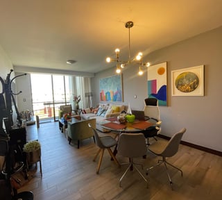 Apartamento en renta de 2 habitaciones con terraza en zona 16