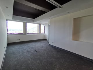 LUJOSA OFICINA EN RENTA EN ZONA 15 CIUDAD GUATEMALA - Image 2