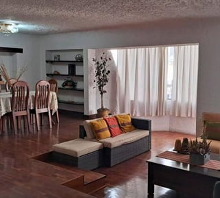 Apartamento con habitacion de servicio 3 habitaciones zona 10 Ref-5830