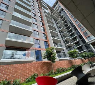 Vendo Lindo Apartamento en Edificio Vidalta z11