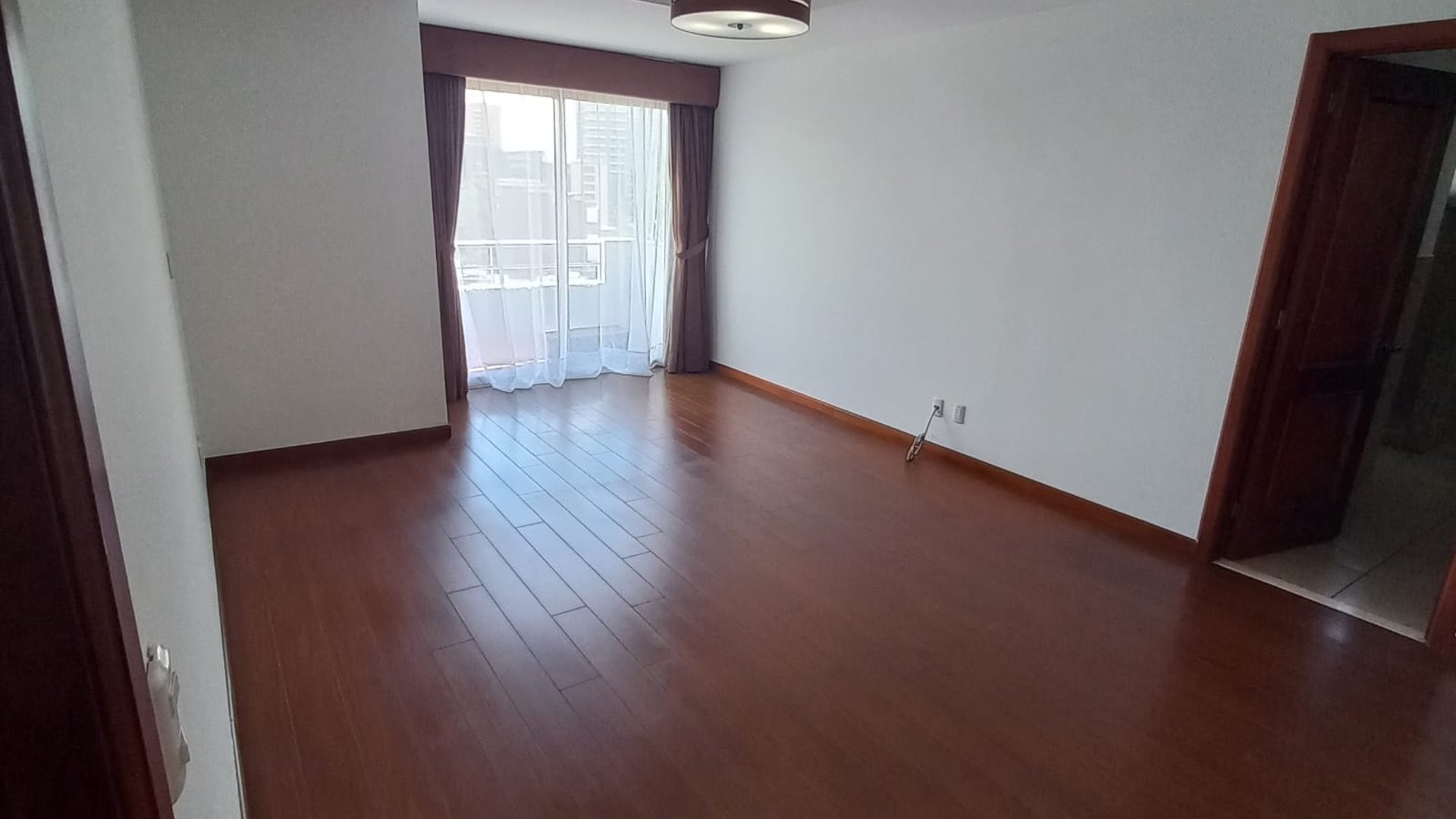 Apartamento en renta en Edificio Boticcelli, zona 15 Ref-6060 - Miniatura 9