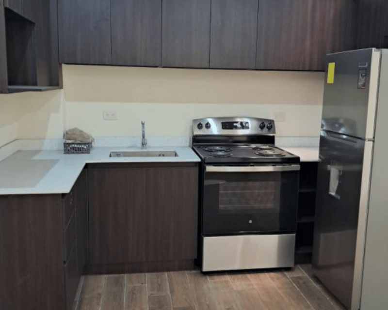 Apartamento en Renta de 2 Niveles En Zona 10