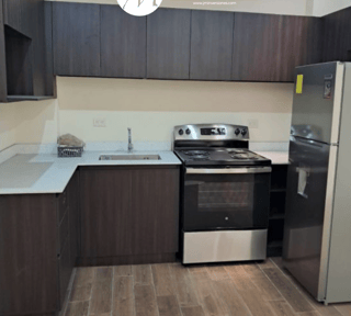 Apartamento en Renta de 2 Niveles En Zona 10