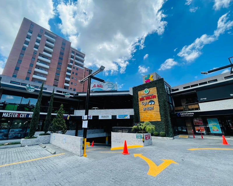 ALQUILER DE LOCAL COMERCIAL 45MT2 - CONVENIA PLAZA, ZONA 10 