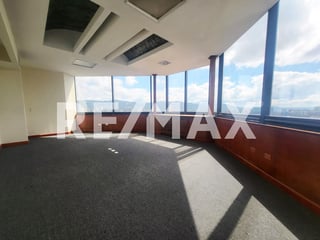 Oficina Penthouse Renta | Zona 10 | Murano Center - Image 2