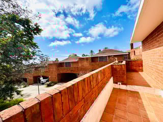 CASA EN VENTA CONDOMINIO JARDINES DE ALTAMURA, CAES Km 17.5 - Image 2