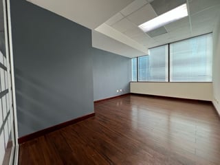 Venta amplia oficina tabicada | Edificio Europlaza Zona 14 - 5