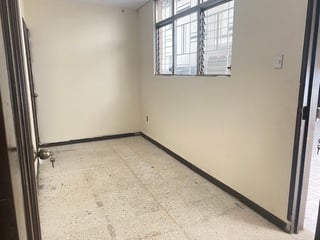 Casa para Oficina en Alquiler Zona 11 - 3