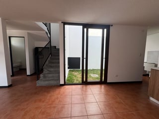 EXCELENTE OPORTUNIDAD DE ADQUIRIR TU CASA PROPIA CERCA DE ANTIGUA - Image 3