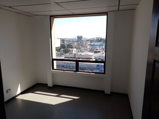Oficina en alquiler en Blvrd. Liberación zona 13 - 3