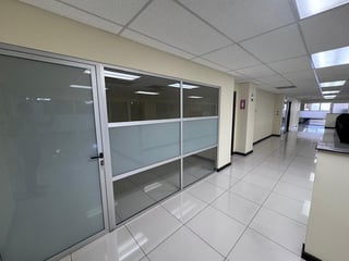 EDIFICIO EN RENTA 20 CALLE ZONA 10 - 4