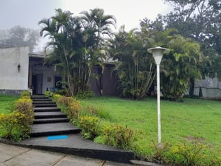 Casa en Venta o Renta-Carretera a Santa Elena Barillas - 2