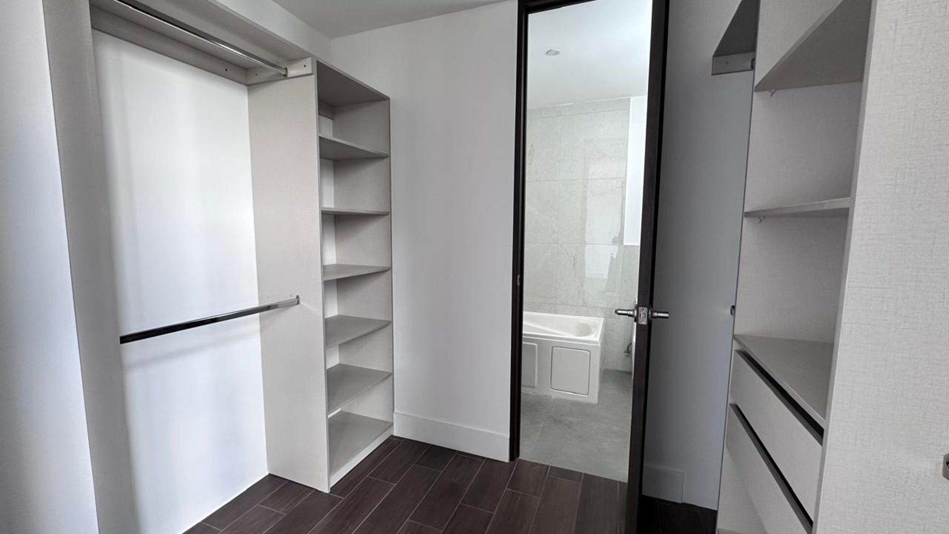???? APARTAMENTO EN VENTA – 1 HAB | EDIFICIO ROSELLO | ZONA 13 - Miniatura 10