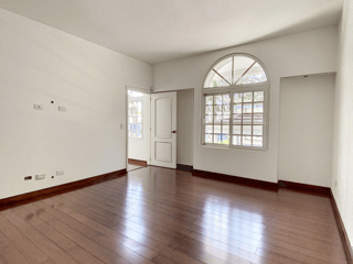 Espectacular Casa  en venta area de cayala, zona 16 - Image 9