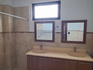 Apartamento en Renta en Oakland Zona 10, 3 habitaciones ref-6124 - 2