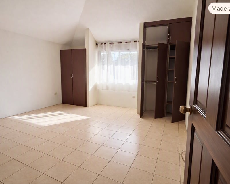Hermosa Casa en retna en zona 16 - Jardines de San Isidro Ref-6097