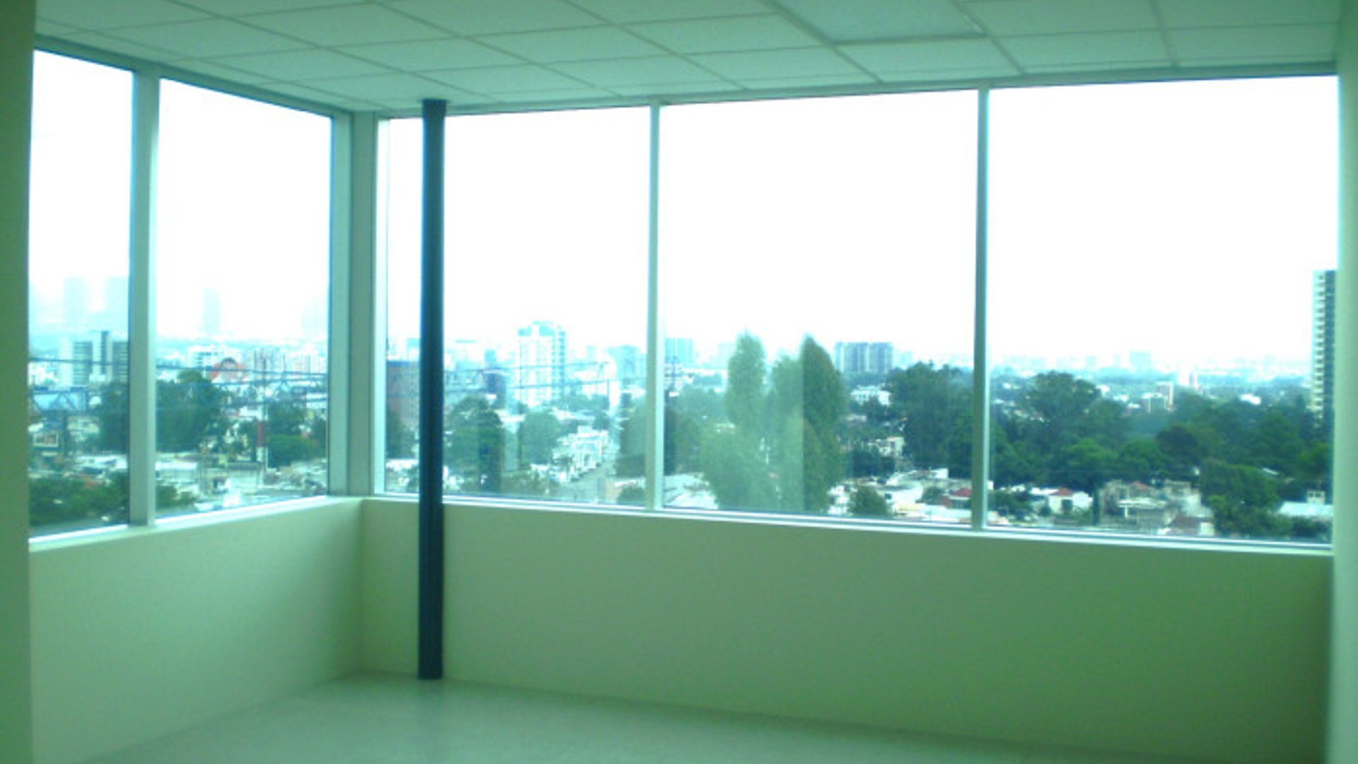En Alquiler Oficina Zona Pradera con 78.59m2 en Zona 10 - Miniatura 6