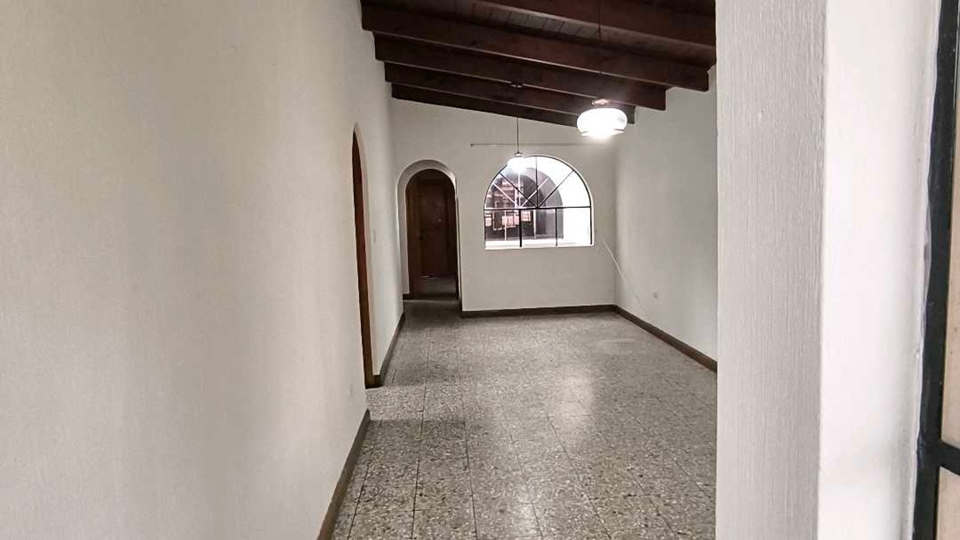 Alquilo Amplio Apartamento en Jardines de la Asuncion zona 5 - Miniatura 18