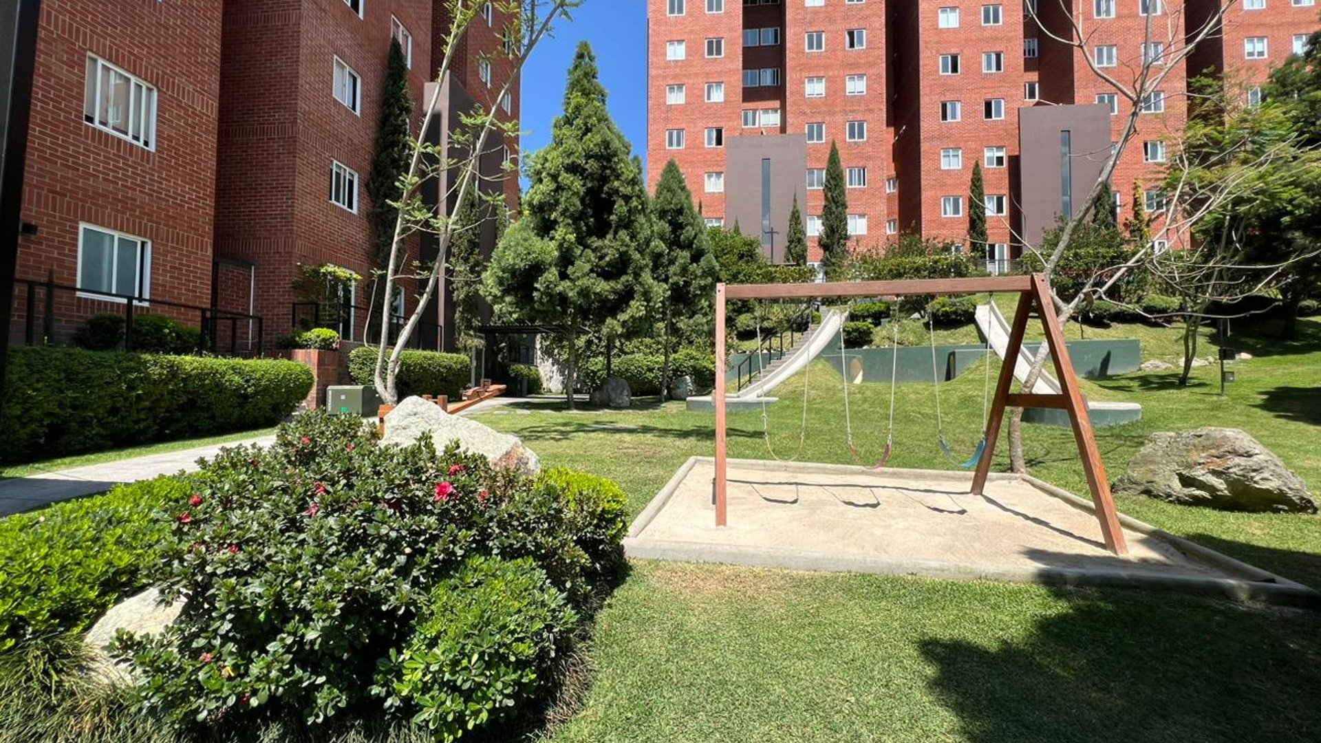 APARTAMENTO EN RENTA EN ZONA 16
