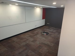 RENTA DE LOCAL COMERCIAL , OFICINAS Y SHOWROOM | ZONA 10 - 2