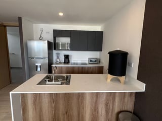 Vendo apartamento en Edificio MERAKI zona 10 por columpio de VH  - 2