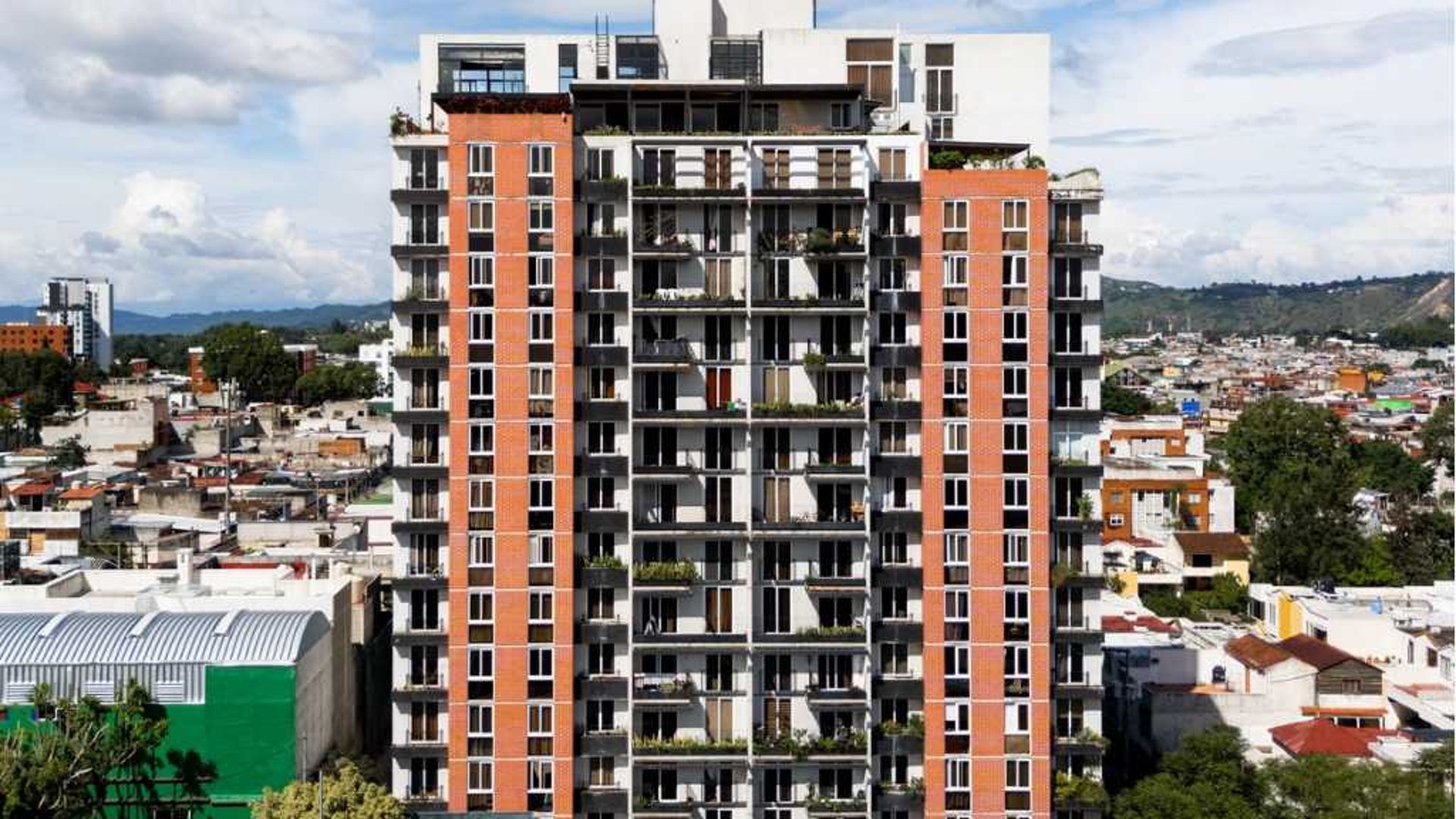 APARTAMENTO EN VENTA – ROQUE, ZONA 2