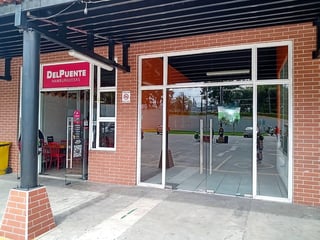 Local en Renta en Plaza Canadá, Zona 12 - 2