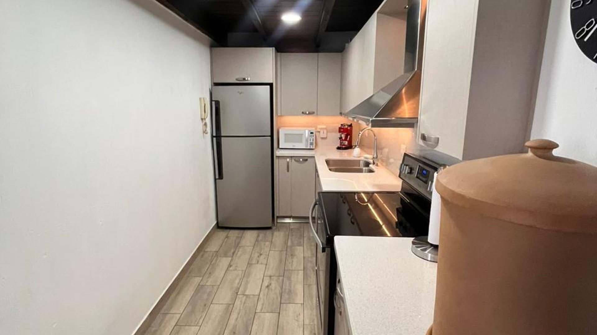 Apartamento en Alquiler Edificio La Barranca, zona 15 VH1 - Miniatura 10