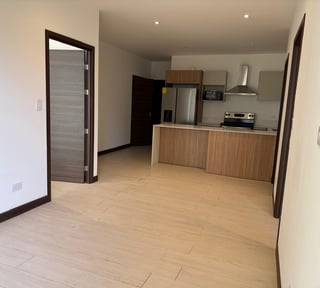SPAZIO ZONA 15  EN RENTA 2 habitaciones + 94.65 mts2 jardín privado