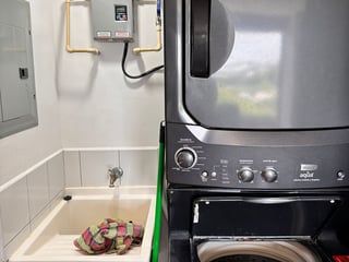 "3 Bedroom Apartment for Rent in Zona 10, Santa Catarina Pinula - $625 USD" - Image 3