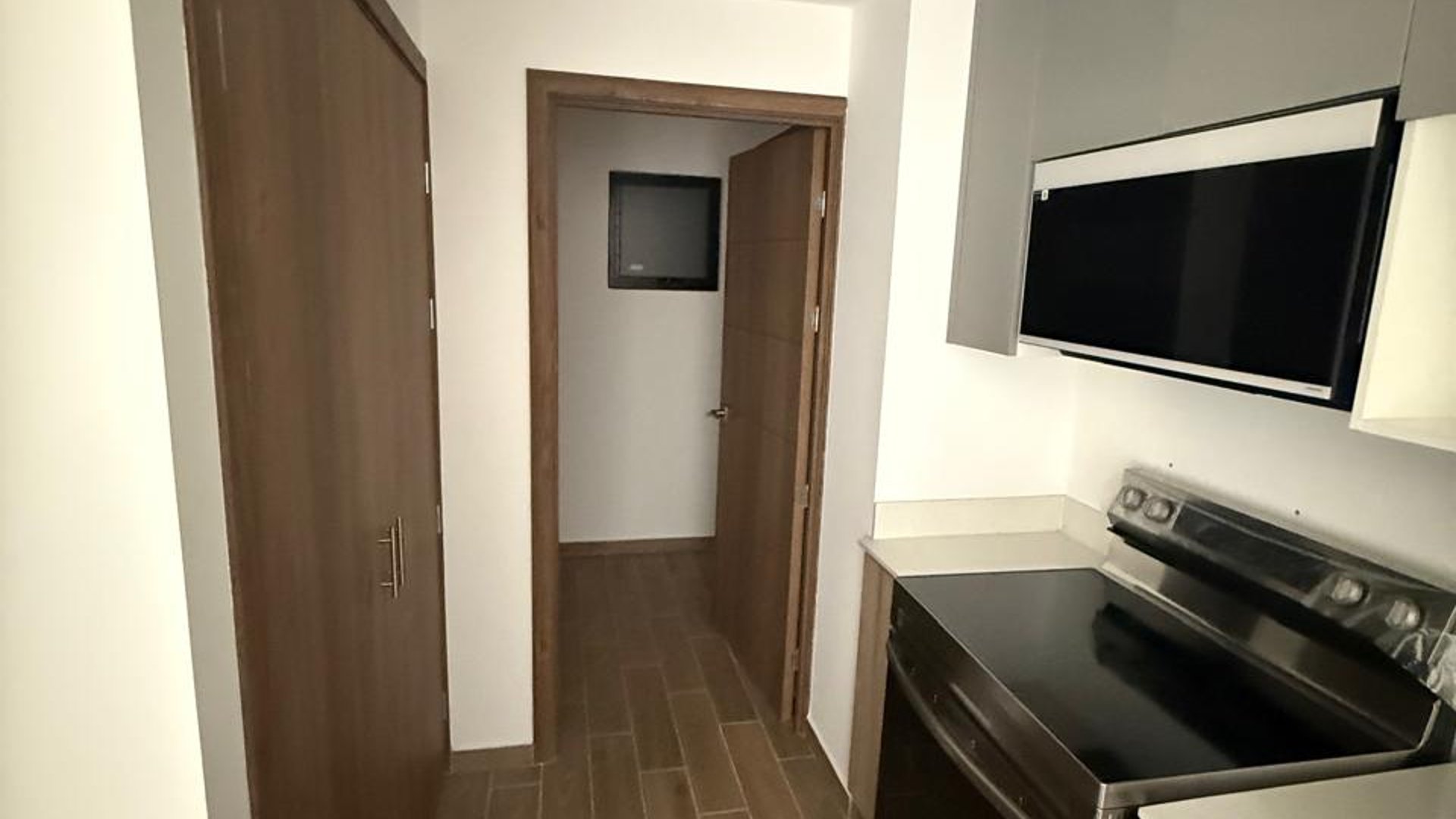 Apartamento en Alquiler Edificio Parque 14, zona 14  - Miniatura 15