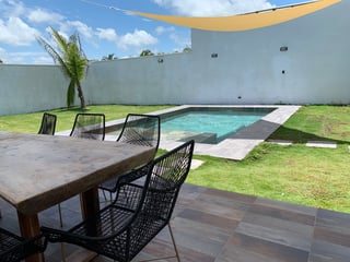 VILLA MODERNA EN VENTA EN LA PLAYA TIPO BOUTIQUE - 4