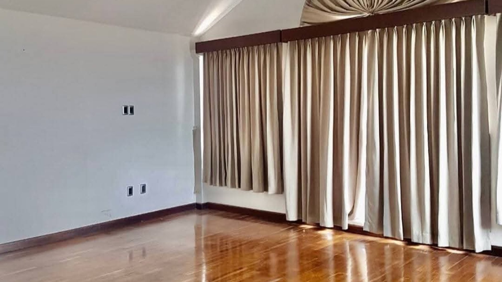 Espectacular casa en venta zona 16, La montaña. - Miniatura 13