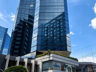OFICINA EN ALQUILER 126 METROS CUADRADOS | MURANO CENTER | ZONA 10 DE GUATEMALA - 2