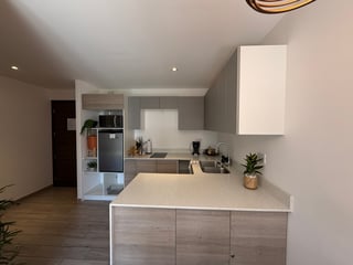 Apartamento amueblado en renta en parque 10, zona 10. - 3