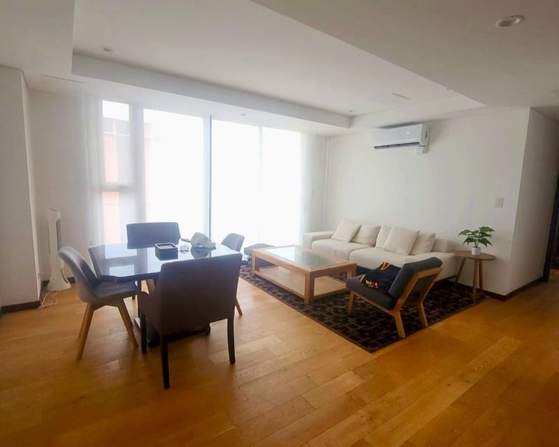 Apartamento amueblado en renta de 3 habitaciones en zona 14 Ref-5476