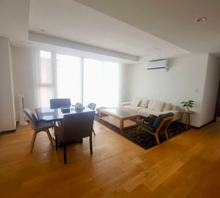 Apartamento amueblado en renta de 3 habitaciones en zona 14 Ref-5476