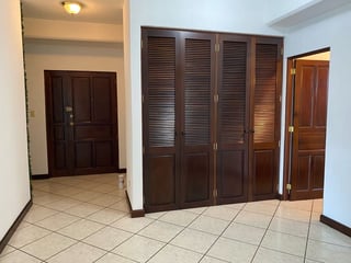 Apartamento amplio en Renta Zona 15, cerca de Metro15 - 4