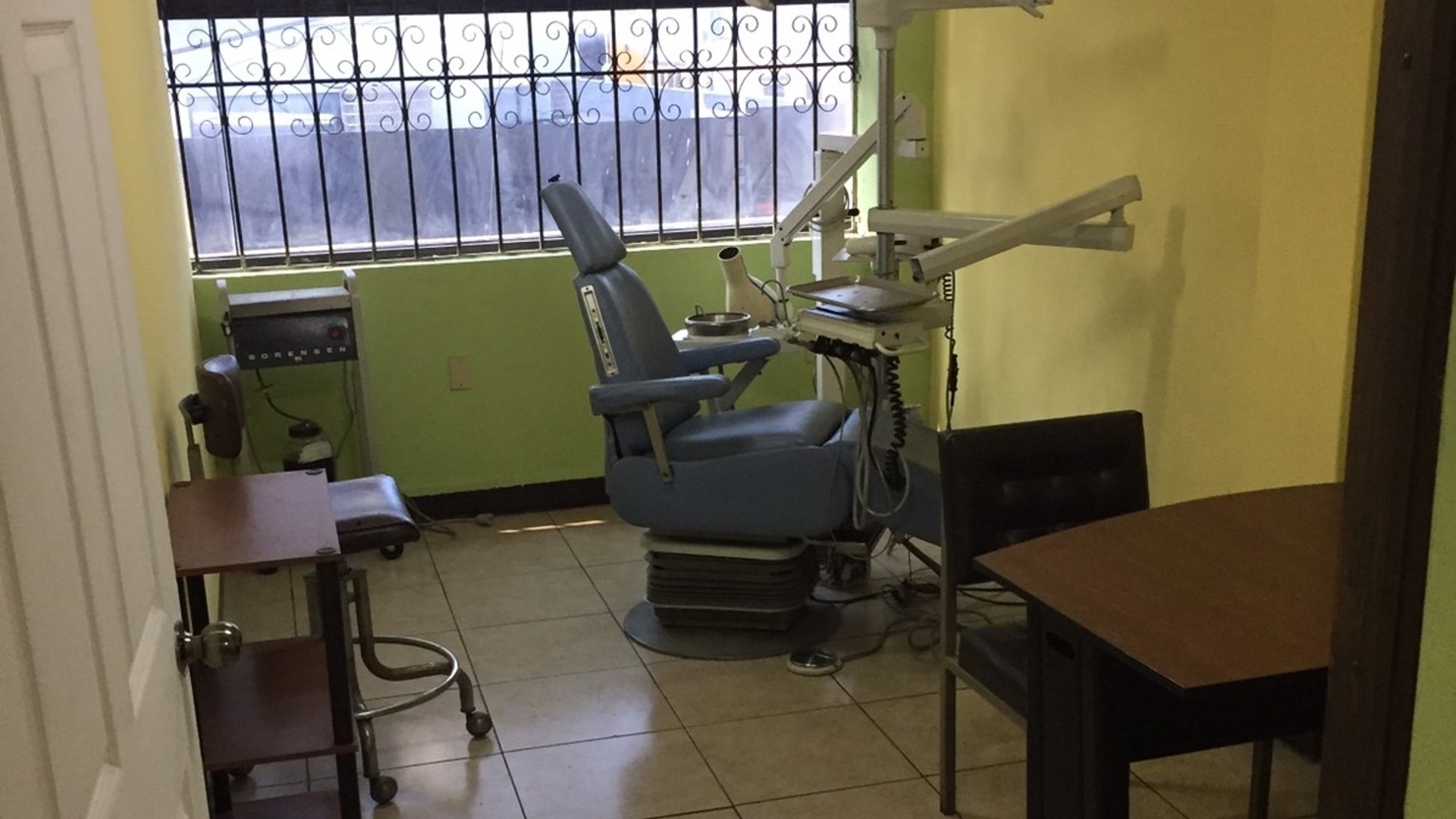 CLINICA EQUIPADA EN RENTA EN ZONA 5