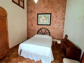 HERMOSA CASA EN RENTA DENTRO DE CONDOMINIO LA AZOTEA - 4