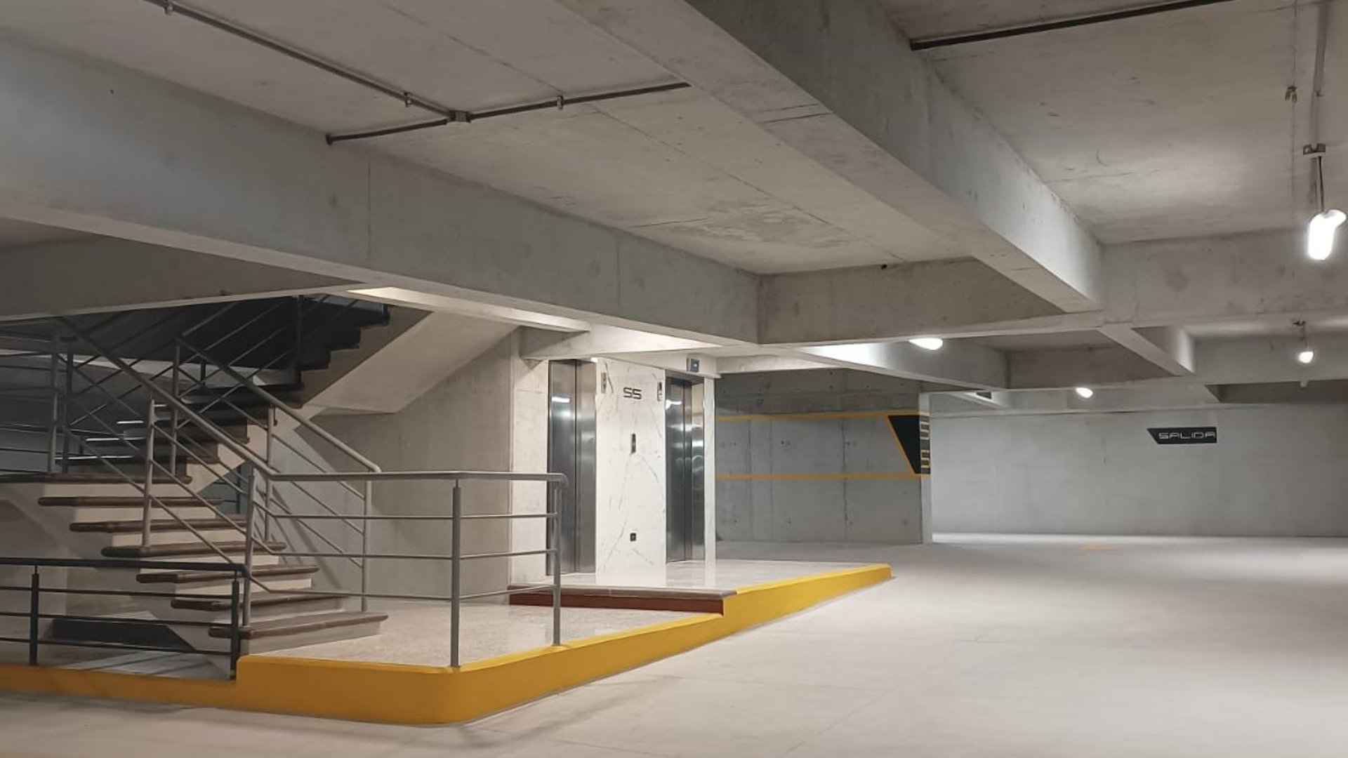 EDIFICIO EN RENTA EN ZONA 10 - Miniatura 27