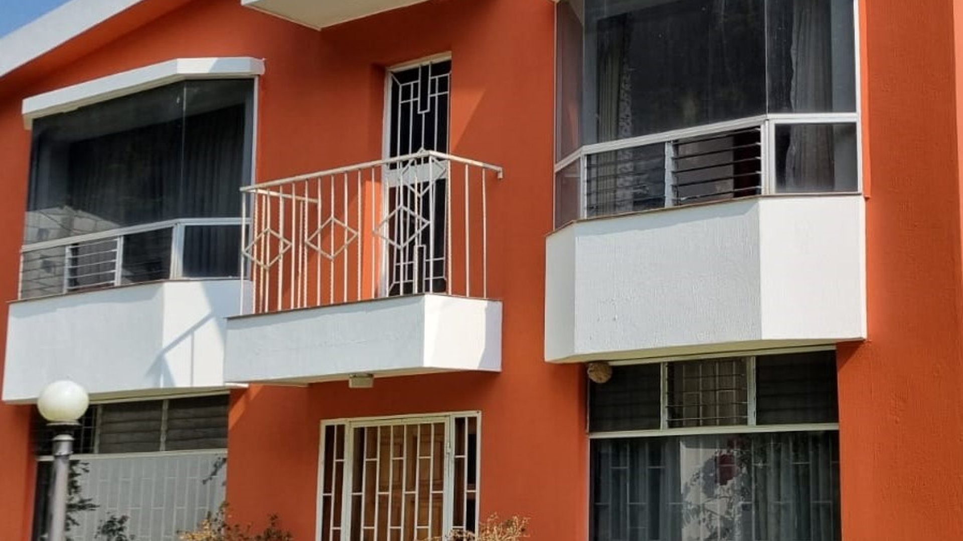 CASA EN VENTA EN RESIDENCIAL LOS ALPES, SAN LUCAS SACATEPEQUEZ - Miniatura 4