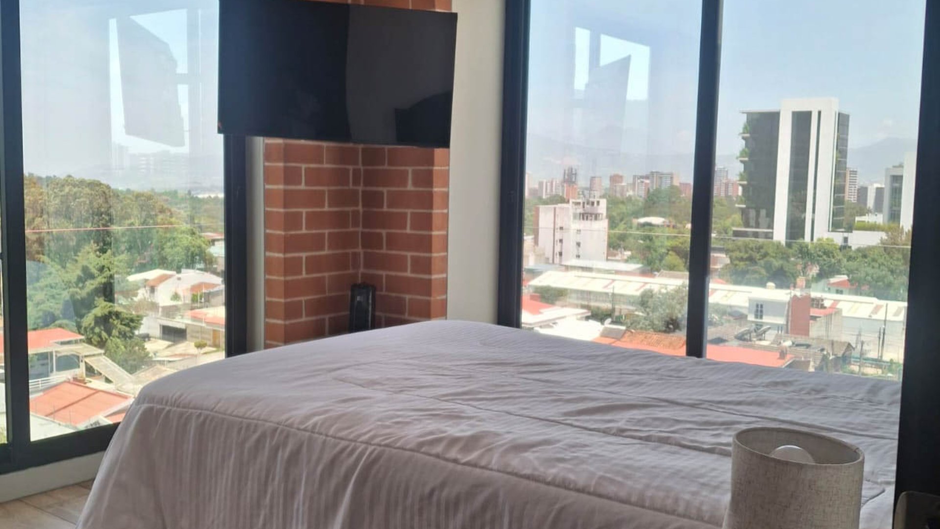 APARTAMENTO EN VENTA O RENTA EN ZONA 14 - Miniatura 7
