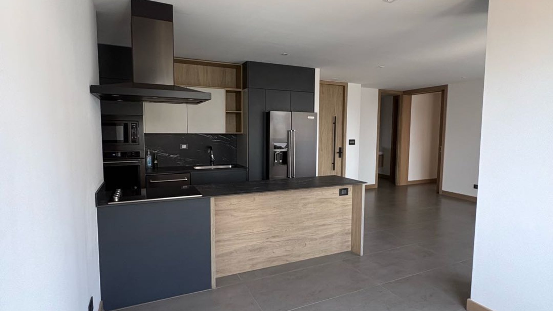 Apartamento en Alquiler Edificio Torre Vertic, zona 14 - Miniatura 22