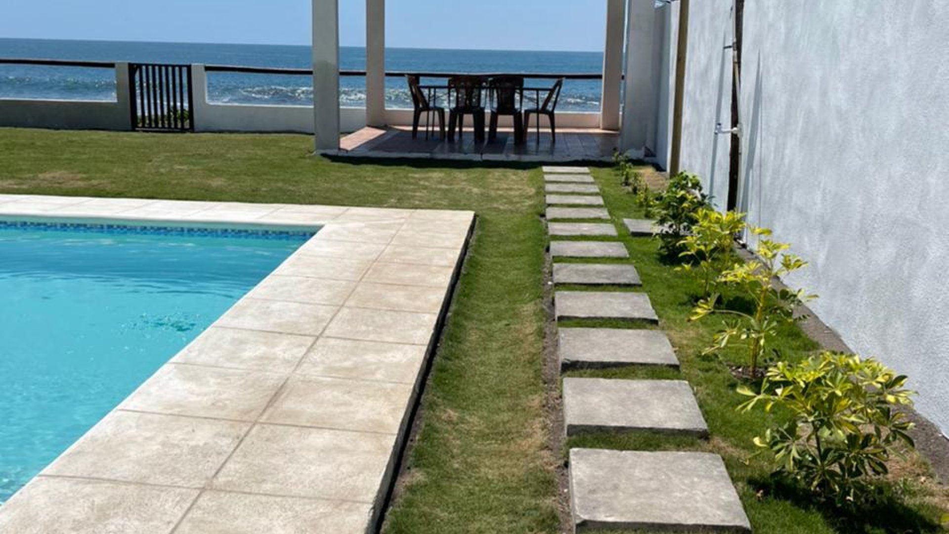 Casa en venta a la orilla de la Playa - Miniatura 17