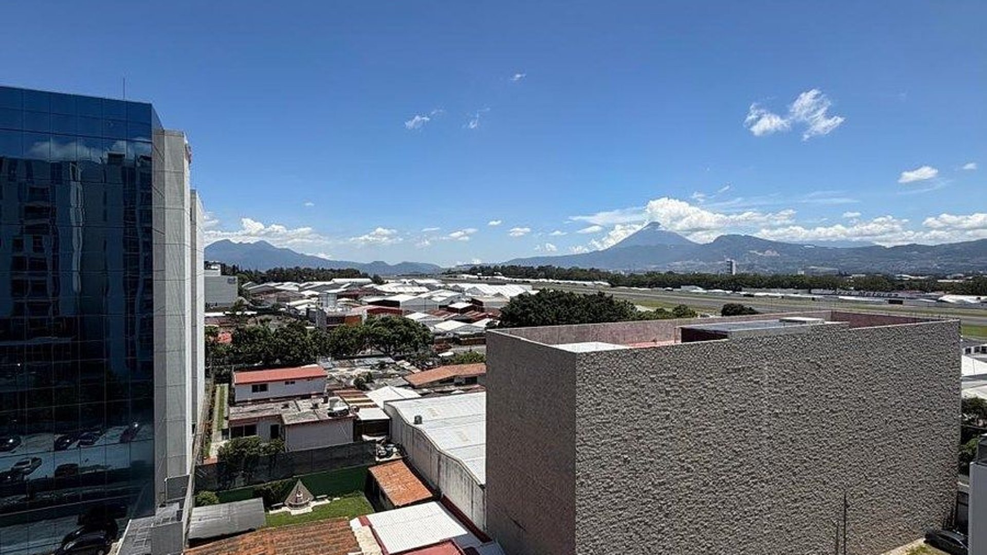 Apartamento en Venta – Edificio Narama, Zona 13 - Miniatura 5