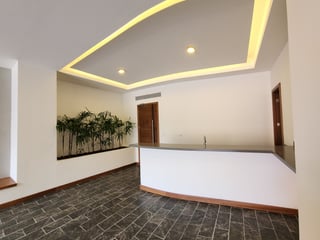 Elegante y moderno apartamento en venta en la Zona 10. - 3