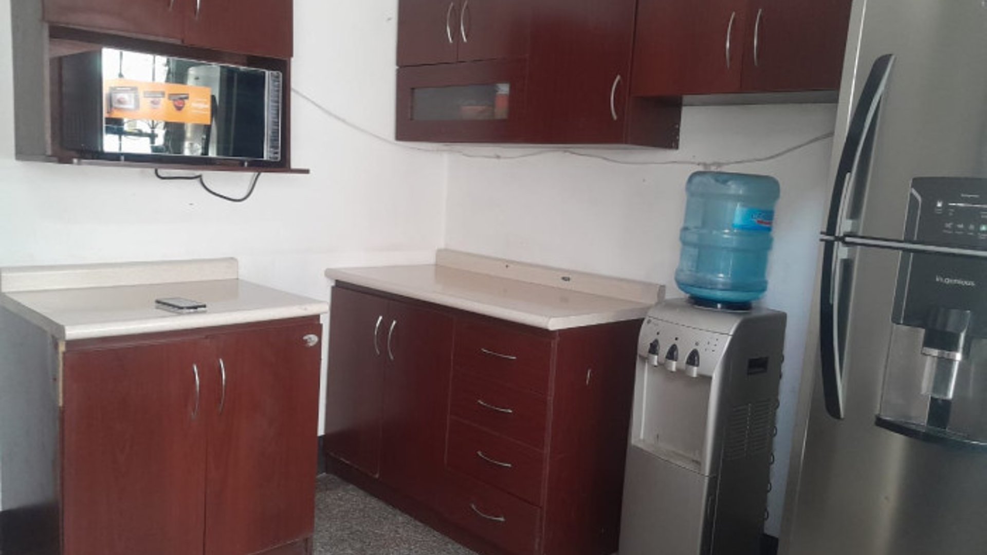 Casa en Venta en Pinares del Norte, zona 18 - Miniatura 2