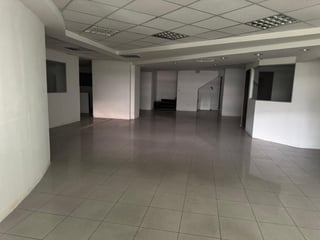 Local Comercial en Renta en Calzada Roosevelt zona 7 - 3