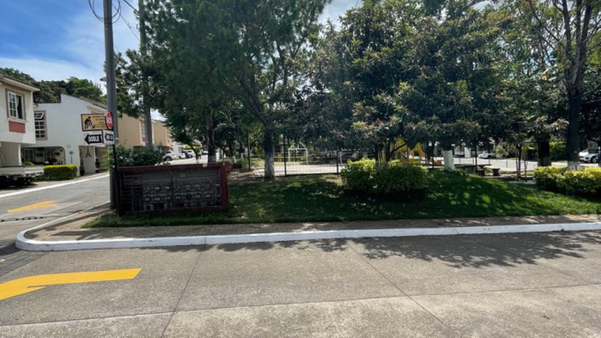 CASA EN VENTA  CONDOMINIO VIÑAS DEL SUR  FASE 2 V.N - Miniatura 2